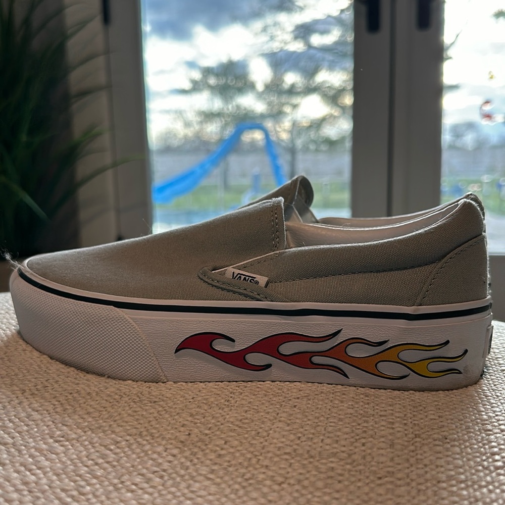 Platform Flame Vans - image 1